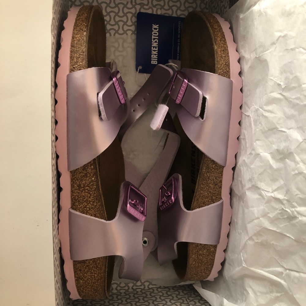 Birkenstock Electric Metallic Lilac Rio sandal. Rare. Size: 7, 7.5, 38, 8, 39 - Picture 4 of 15